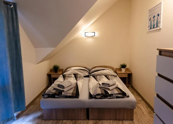 Orman Evi Tworzowka - Ekskluzywne W Gorach